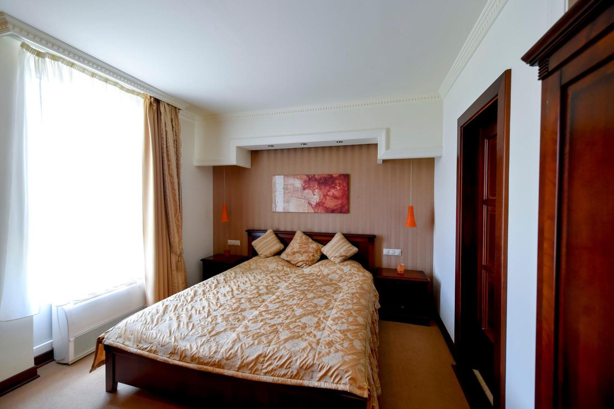 Campus Hotel Debrecen Exterior foto